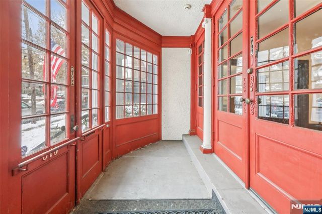 375 Fairmount Avenue, Jersey City, NJ 07306