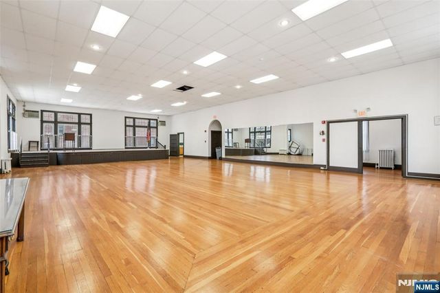 375 Fairmount Avenue, Jersey City, NJ 07306