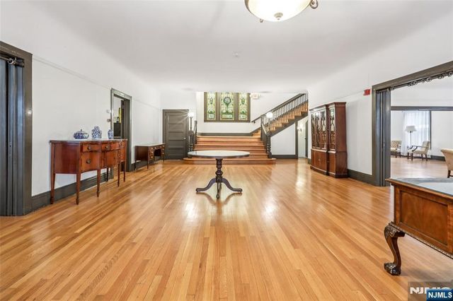 375 Fairmount Avenue, Jersey City, NJ 07306