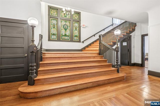 375 Fairmount Avenue, Jersey City, NJ 07306