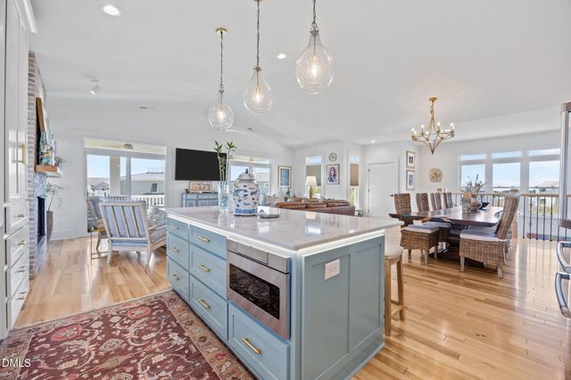 2616 Lennoxville Road, Beaufort, NC 28516