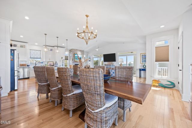 2616 Lennoxville Road, Beaufort, NC 28516