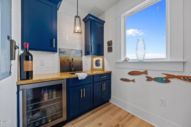 2616 Lennoxville Road, Beaufort, NC 28516