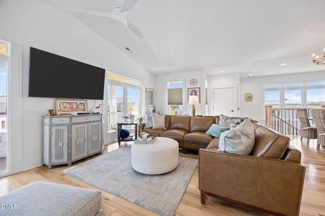 2616 Lennoxville Road, Beaufort, NC 28516