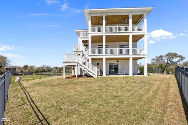 2616 Lennoxville Road, Beaufort, NC 28516