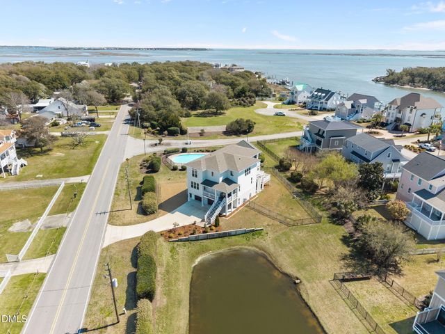 2616 Lennoxville Road, Beaufort, NC 28516