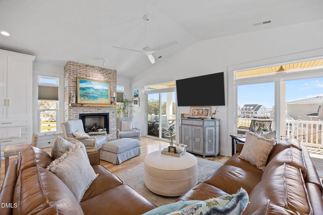 2616 Lennoxville Road, Beaufort, NC 28516