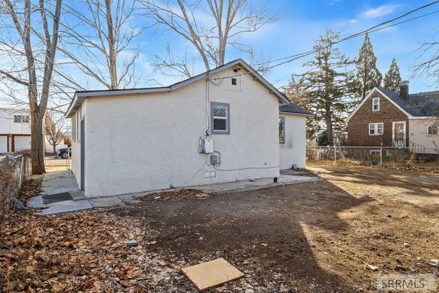 561 Gladstone Street, Idaho Falls, ID 83401