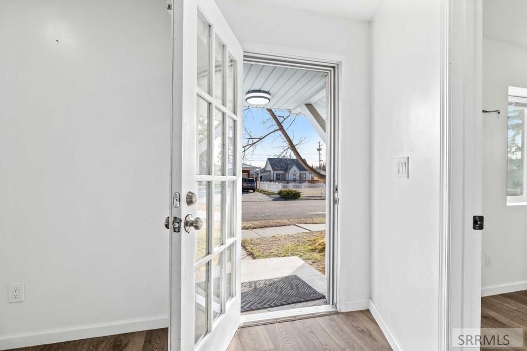 Image 3 of property listing at 561 Gladstone Street, Idaho Falls, ID 83401