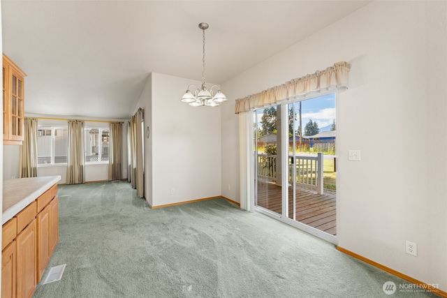 40 Marsden Road, Port Angeles, WA 98362