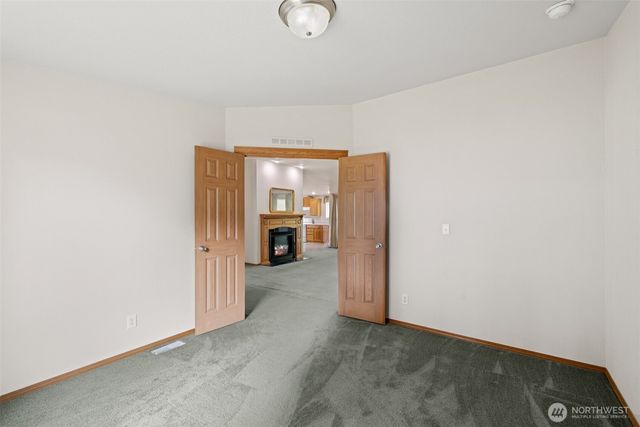 40 Marsden Road, Port Angeles, WA 98362