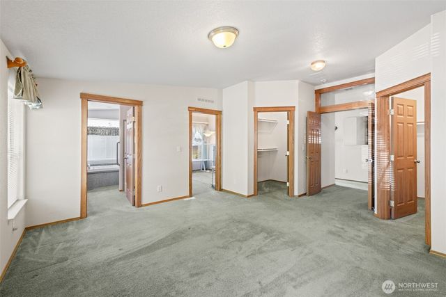 40 Marsden Road, Port Angeles, WA 98362