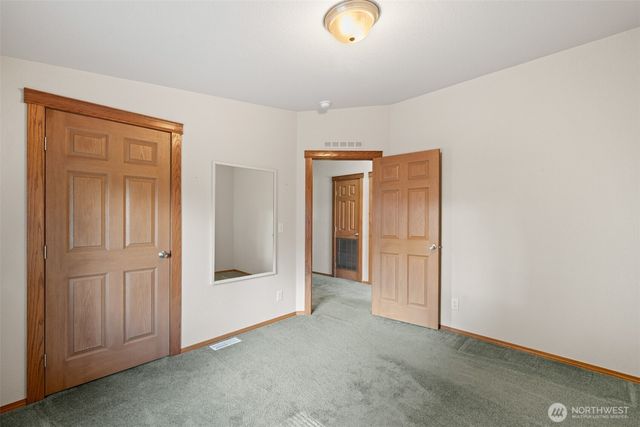 40 Marsden Road, Port Angeles, WA 98362