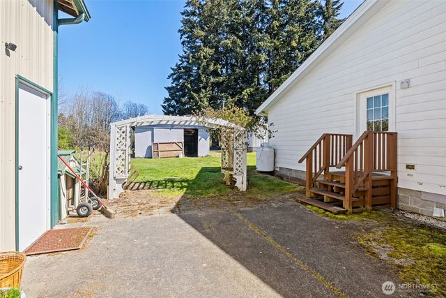 40 Marsden Road, Port Angeles, WA 98362