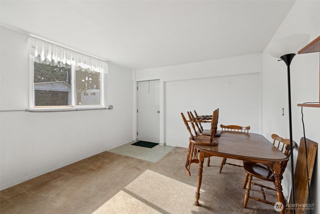 40 Marsden Road, Port Angeles, WA 98362