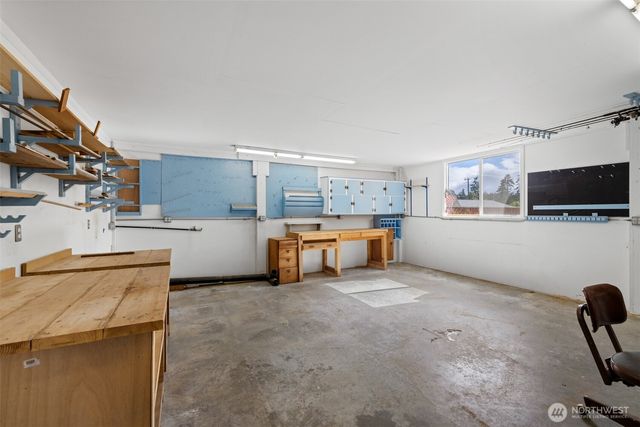 40 Marsden Road, Port Angeles, WA 98362