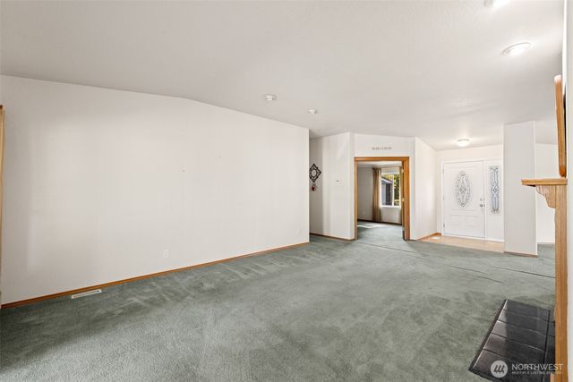 40 Marsden Road, Port Angeles, WA 98362