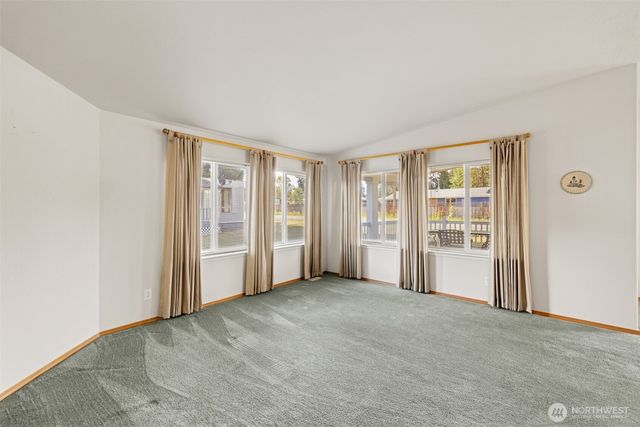 40 Marsden Road, Port Angeles, WA 98362