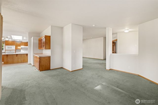 40 Marsden Road, Port Angeles, WA 98362