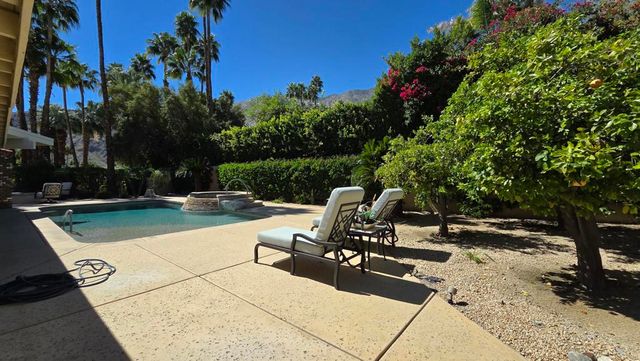 1303 N Rose Avenue, Palm Springs, CA 92262