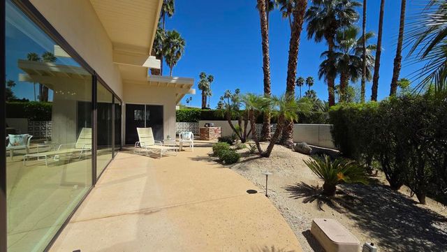 1303 N Rose Avenue, Palm Springs, CA 92262