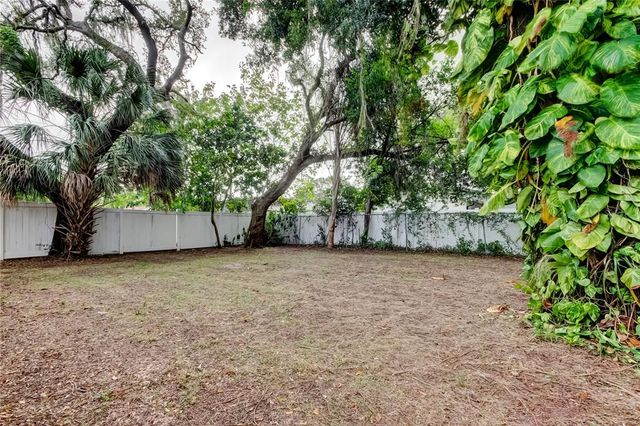 3615 E MCBERRY STREET, Tampa, FL 33610