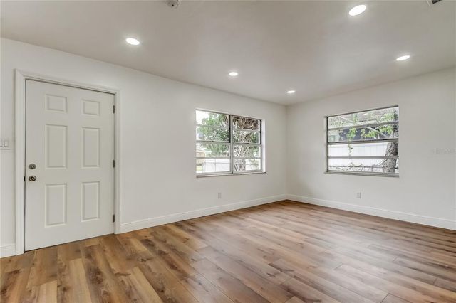 3615 E MCBERRY STREET, Tampa, FL 33610