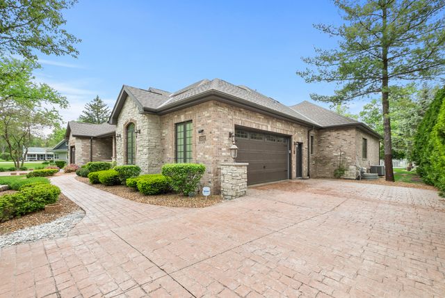 12132 S Harold Avenue, Palos Heights, IL 60463