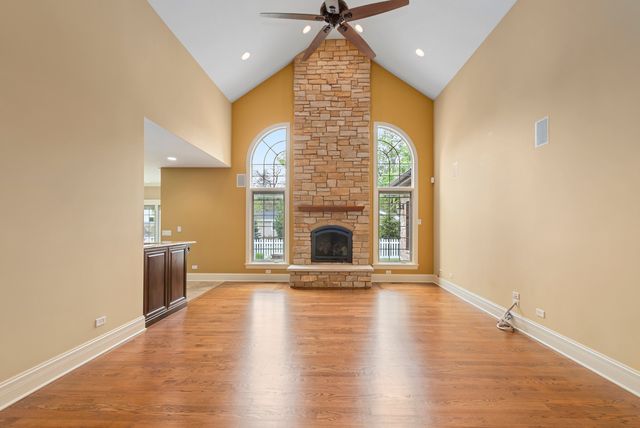 12132 S Harold Avenue, Palos Heights, IL 60463