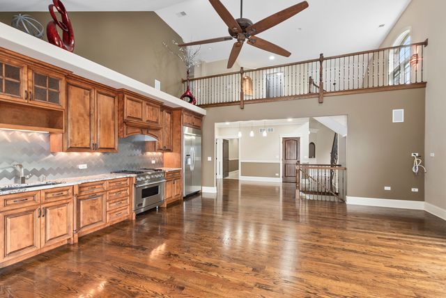 12132 S Harold Avenue, Palos Heights, IL 60463