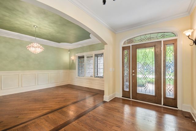 12132 S Harold Avenue, Palos Heights, IL 60463