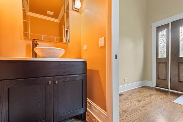 12132 S Harold Avenue, Palos Heights, IL 60463