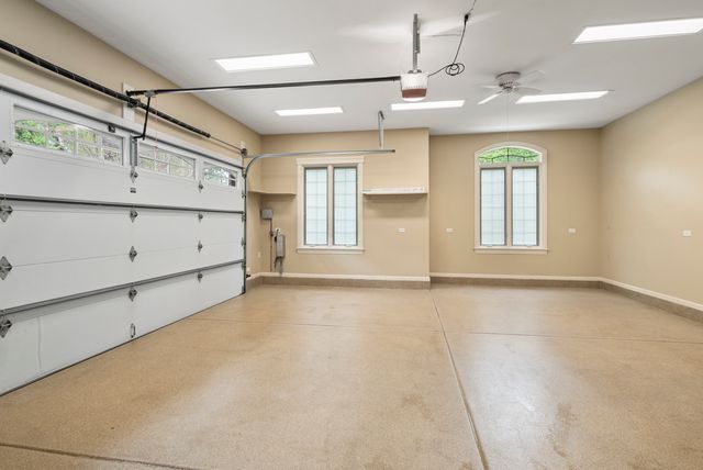 12132 S Harold Avenue, Palos Heights, IL 60463