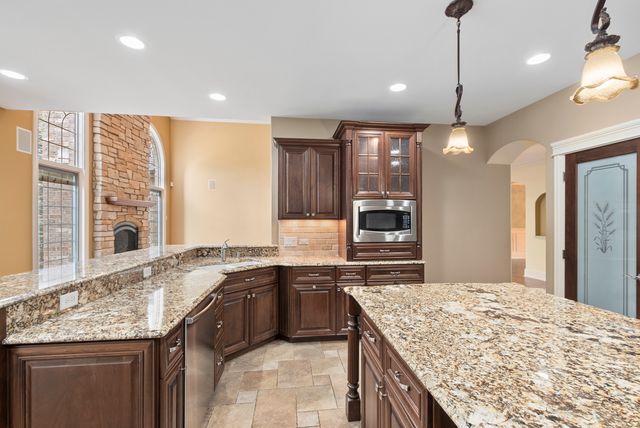 12132 S Harold Avenue, Palos Heights, IL 60463