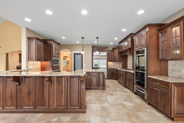12132 S Harold Avenue, Palos Heights, IL 60463