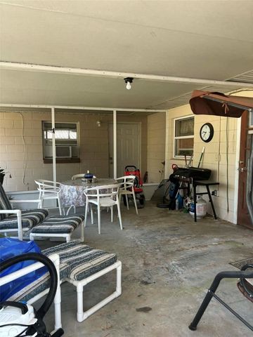 606 JEWELL STREET, Fruitland Park, FL 34731