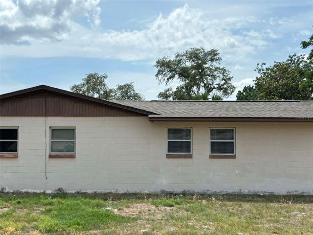 606 JEWELL STREET, Fruitland Park, FL 34731