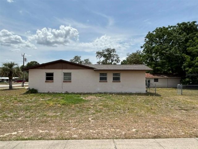 606 JEWELL STREET, Fruitland Park, FL 34731