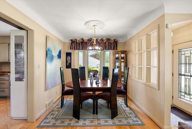 4374 Arden Place, Royal Oak, MI 48073