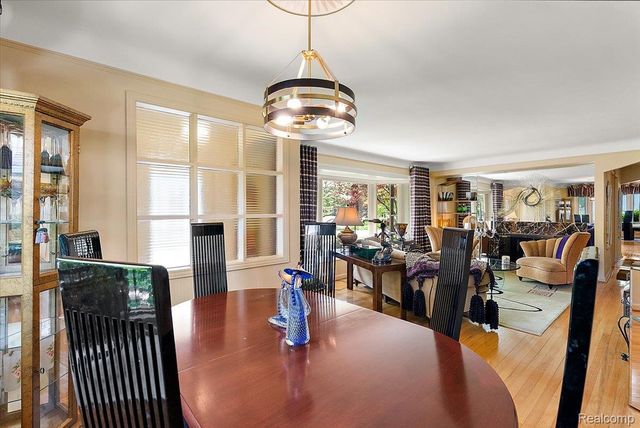 4374 Arden Place, Royal Oak, MI 48073
