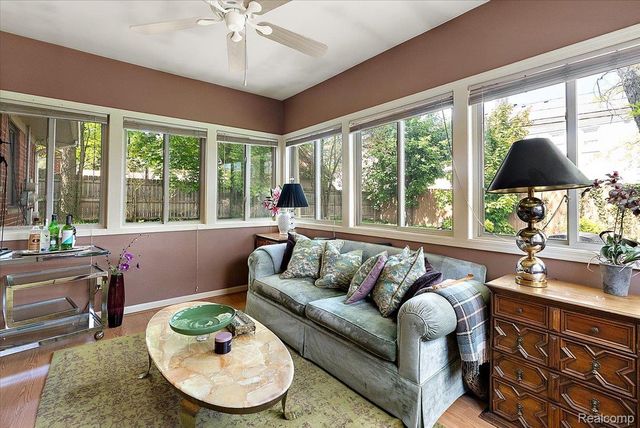 4374 Arden Place, Royal Oak, MI 48073