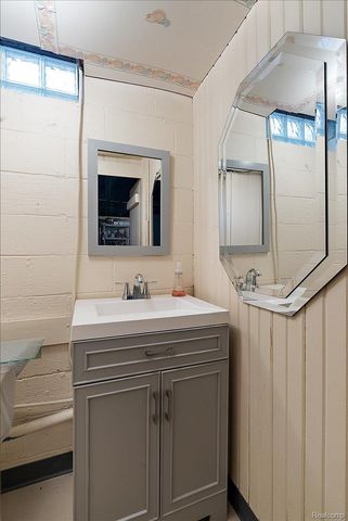 4374 Arden Place, Royal Oak, MI 48073