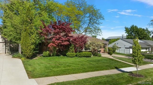 4374 Arden Place, Royal Oak, MI 48073