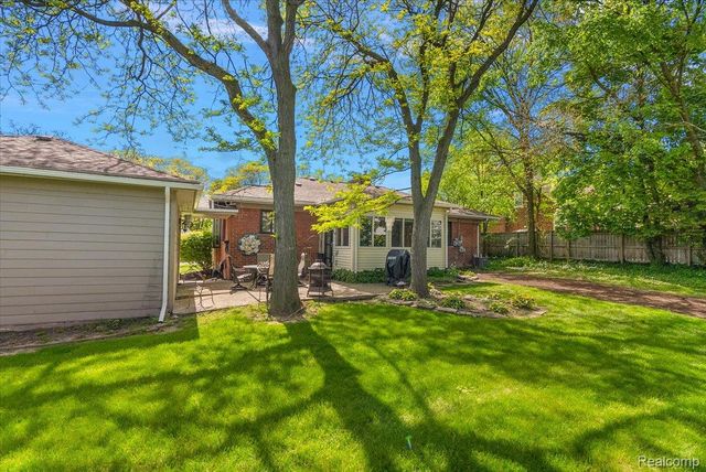 4374 Arden Place, Royal Oak, MI 48073