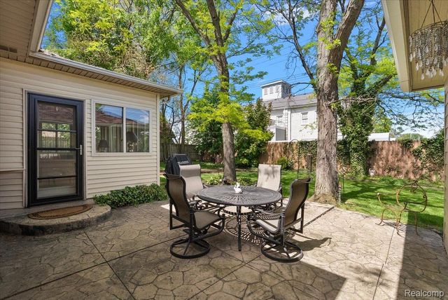 4374 Arden Place, Royal Oak, MI 48073