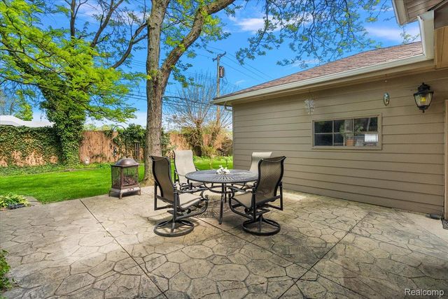 4374 Arden Place, Royal Oak, MI 48073
