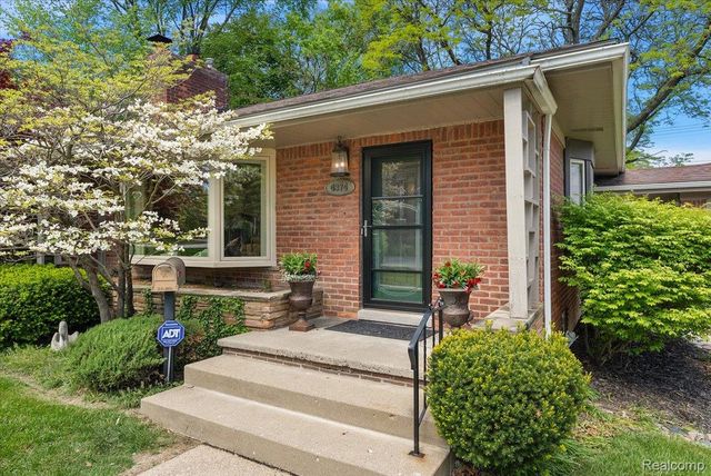 4374 Arden Place, Royal Oak, MI 48073