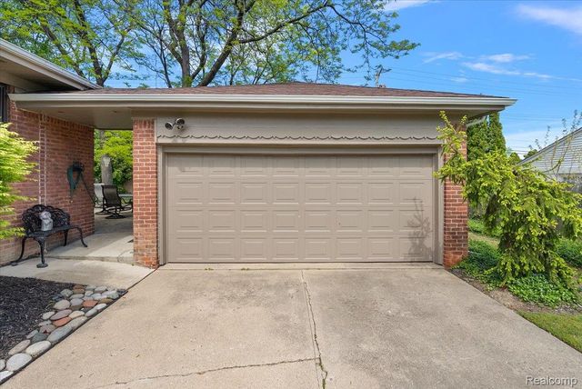 4374 Arden Place, Royal Oak, MI 48073