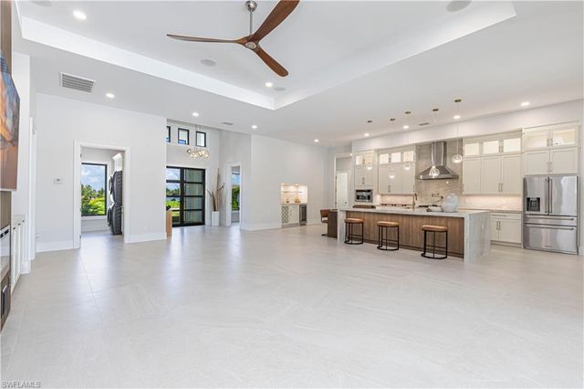 18433 Royal Hammock BLVD, Naples, FL 34114