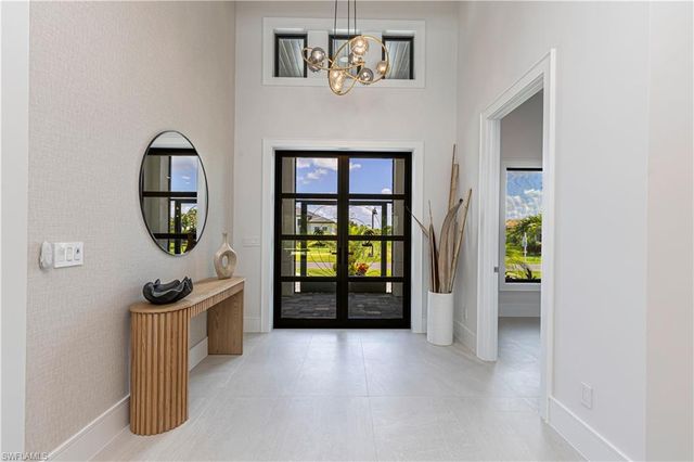 18433 Royal Hammock BLVD, Naples, FL 34114